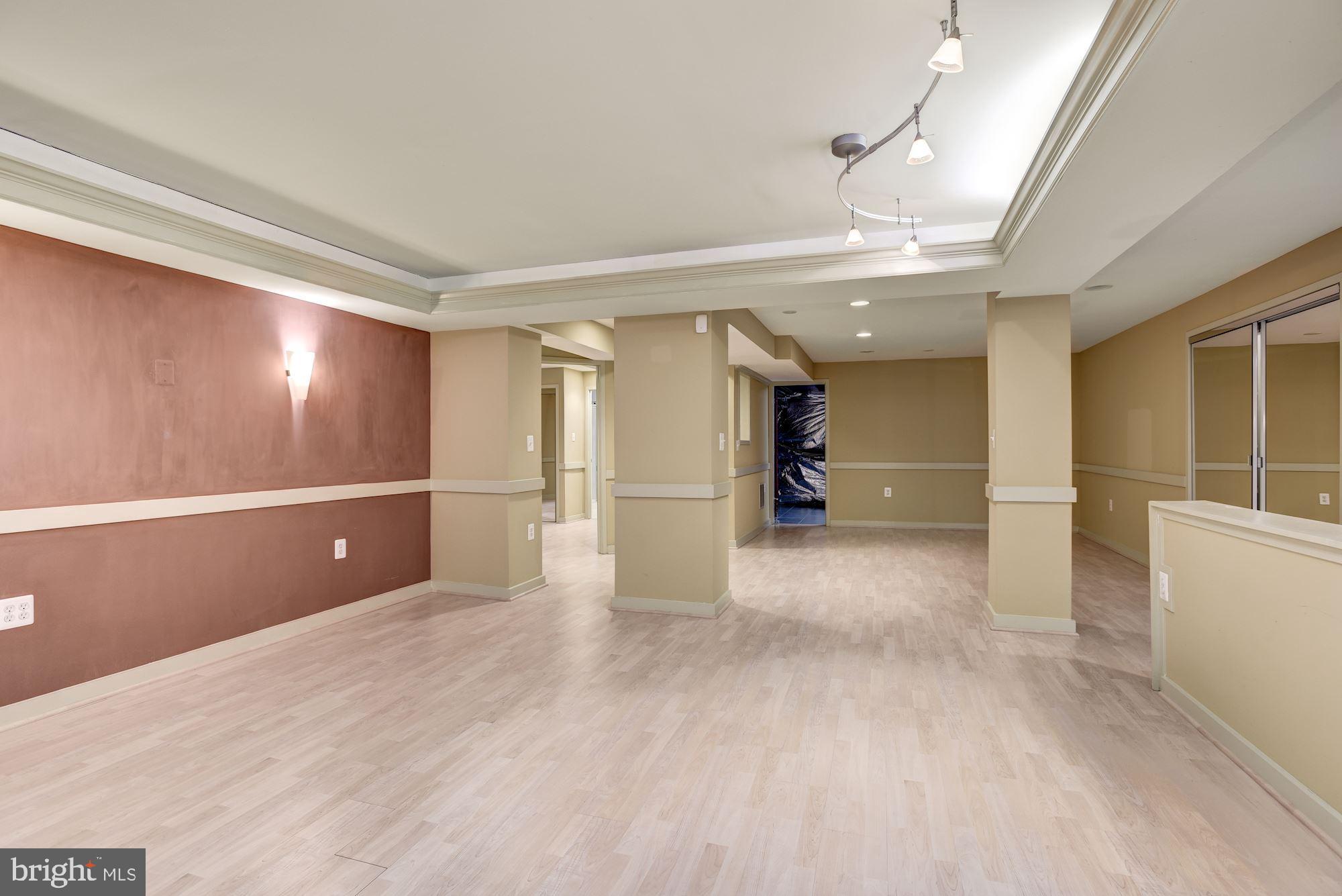 2021 Beacon Place Reston, VA 20191 - Photo 43 of 55