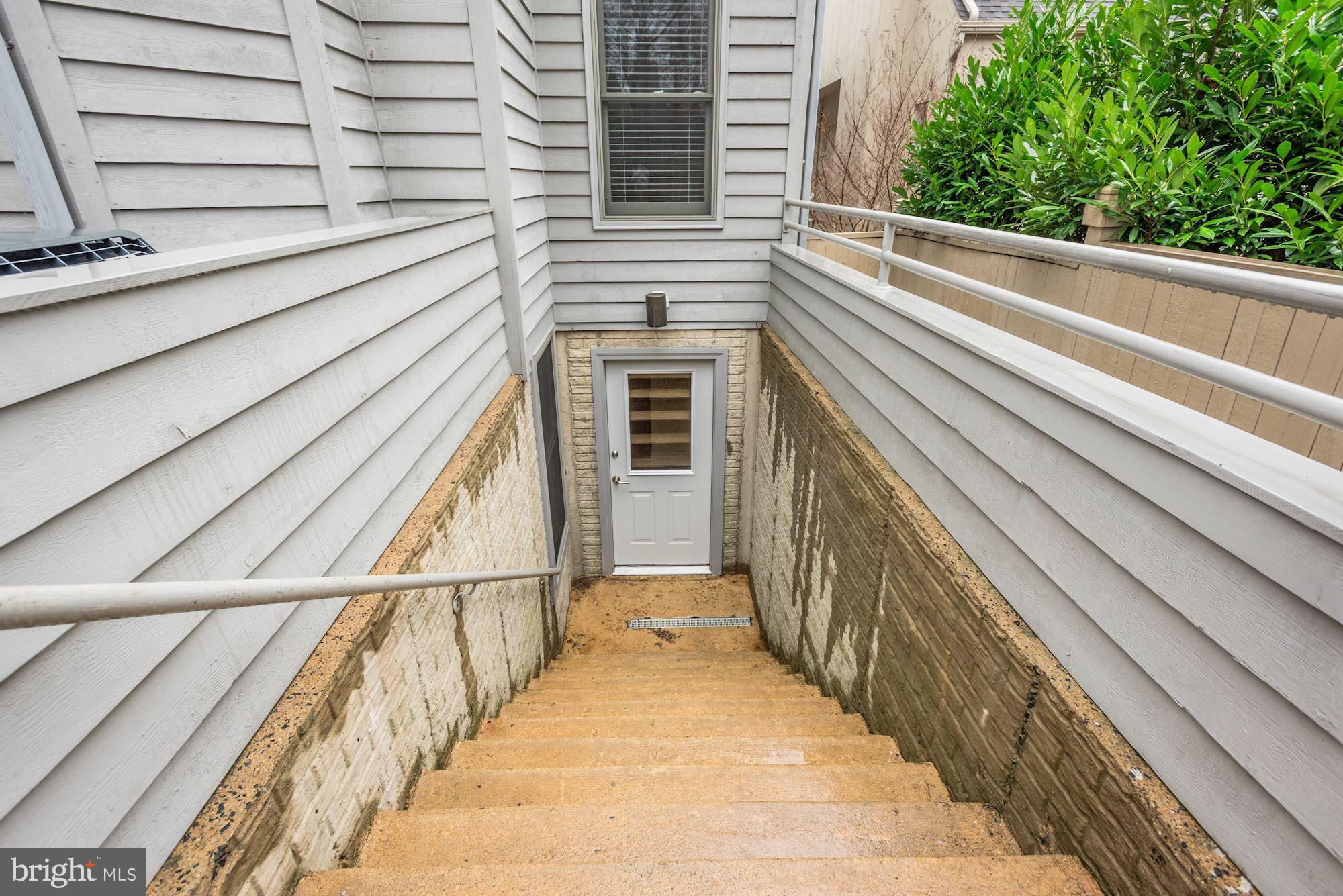 2021 Beacon Place Reston, VA 20191 - Photo 54 of 55