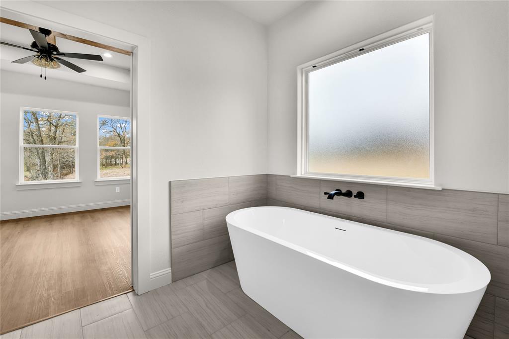 319 Rita Ridge Millsap, TX 76066 - Photo 22 of 34