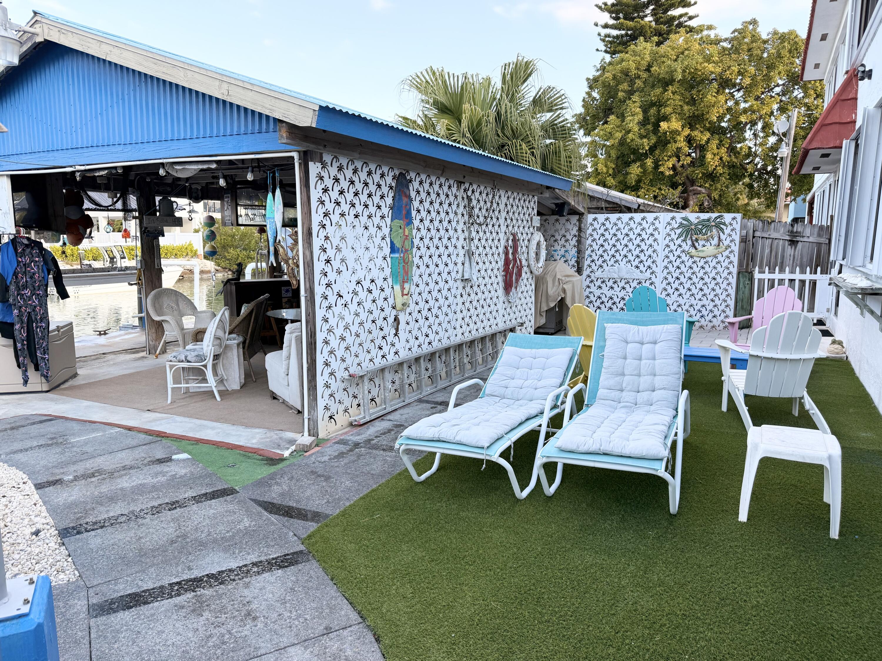 308 Sombrero Beach Road, Unit 2 & 4 Marathon, FL 33050 - Photo 31 of 47 outside image