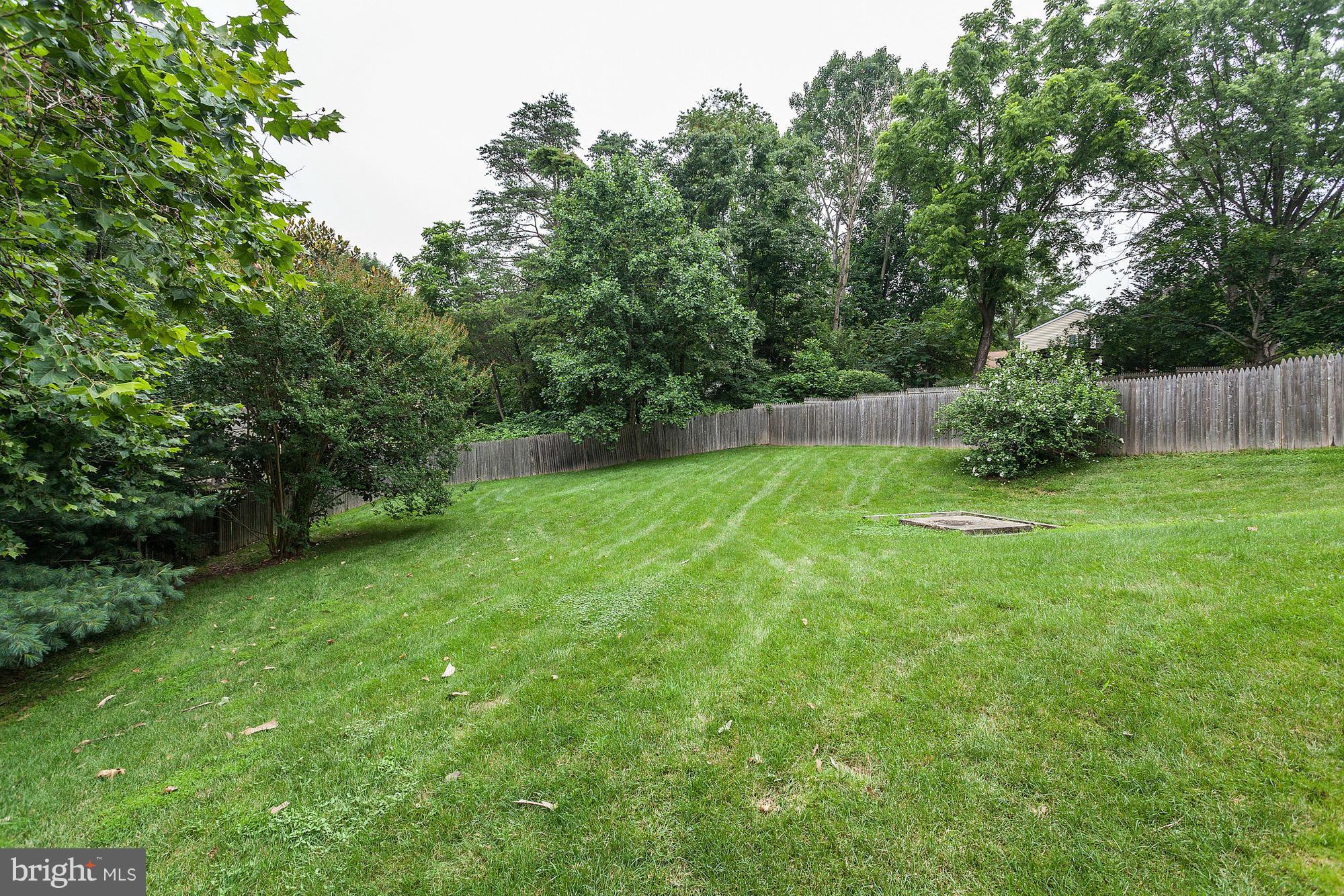 7825 Roundabout Way Springfield, VA 22153 - Photo 26 of 30 Exterior (General)