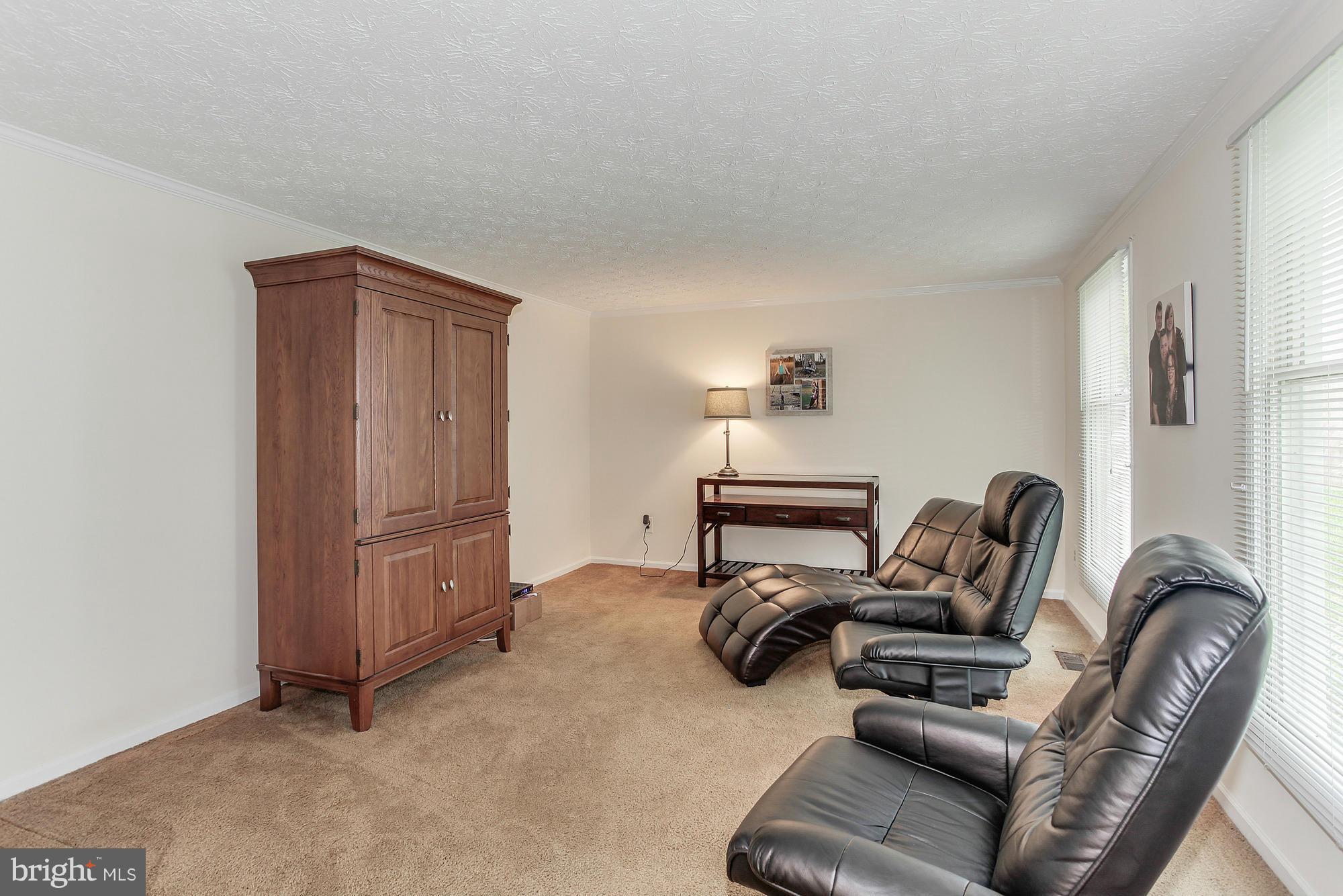 7825 Roundabout Way Springfield, VA 22153 - Photo 10 of 30 Family Room