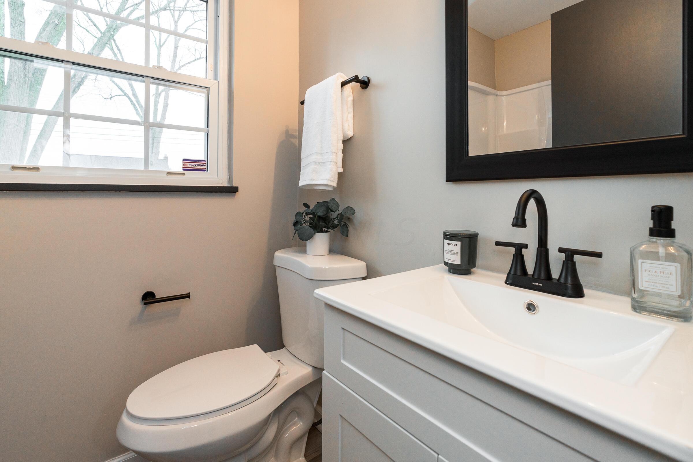 3229 Kenyon Road Columbus, OH 43221 - Photo 18 of 51 3229 Kenyon Rd-40