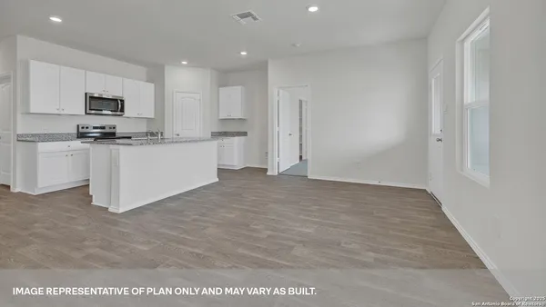 $289,825 | 305 Cottonmouth Lane, Seguin, TX 78155