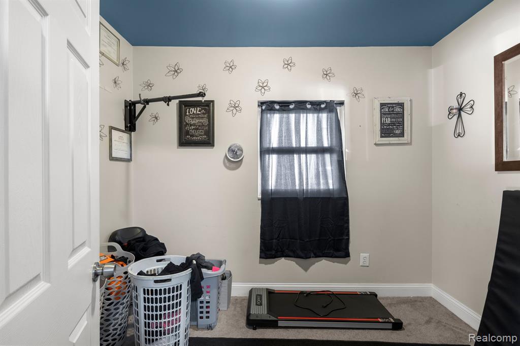 67 Stoner Street River Rouge, MI 48218 - Photo 12 of 42