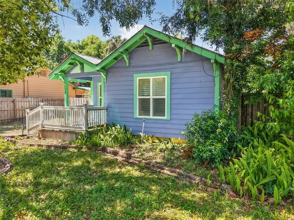 $345,000 | 339 North Clayton Street, Mount Dora, FL 32757