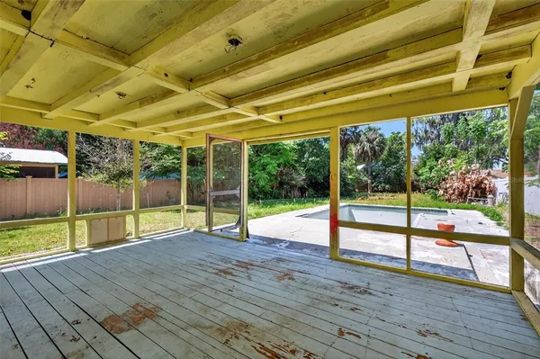 $345,000 | 339 North Clayton Street, Mount Dora, FL 32757