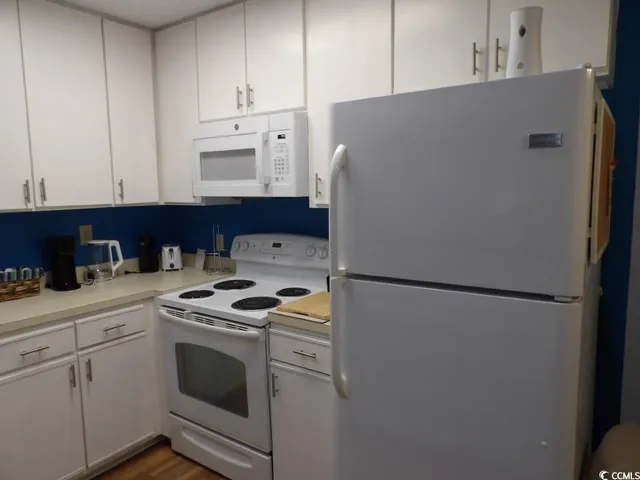 $1,350 | 1101 Possum Trot Road, Unit 102B, North Myrtle Beach, SC 29582