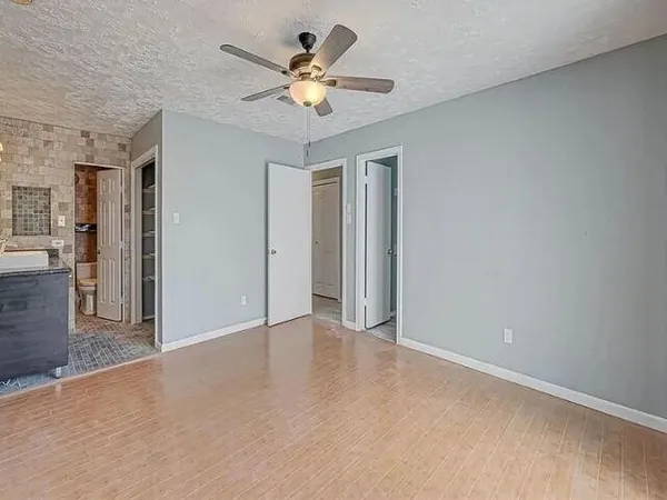 $1,799 | 3610 Vineyard Drive, Houston, TX 77082