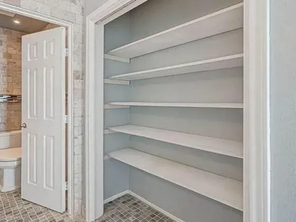 $1,799 | 3610 Vineyard Drive, Houston, TX 77082