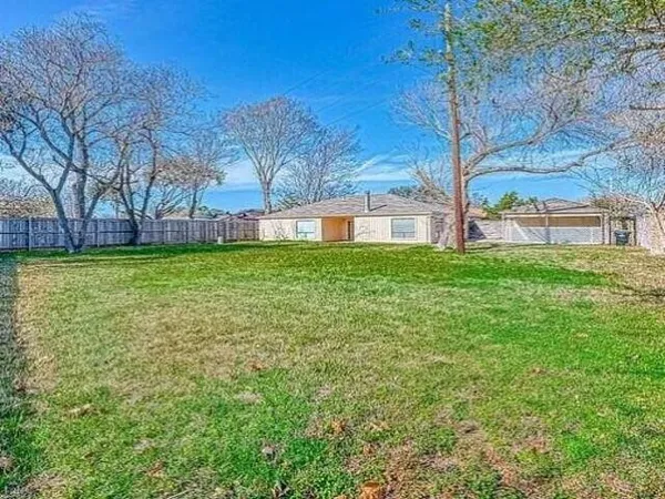 $1,799 | 3610 Vineyard Drive, Houston, TX 77082