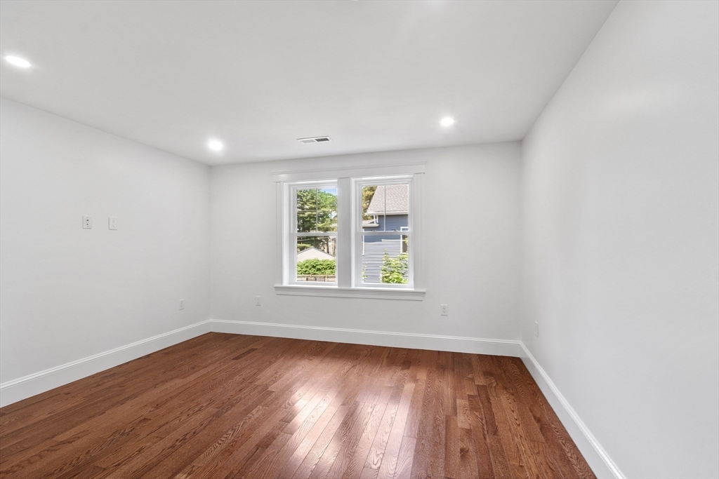 15 Oak Street Danvers, MA 01923 - Photo 27 of 40