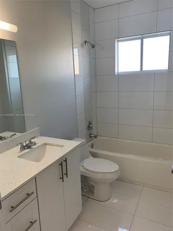 $2,750 | 803 East 28th Street, Unit 803, Hialeah, FL 33013