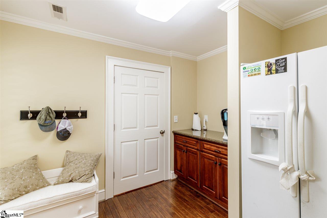 116 Collins Creek Road Greenville, SC 29607 - Photo 14 of 34