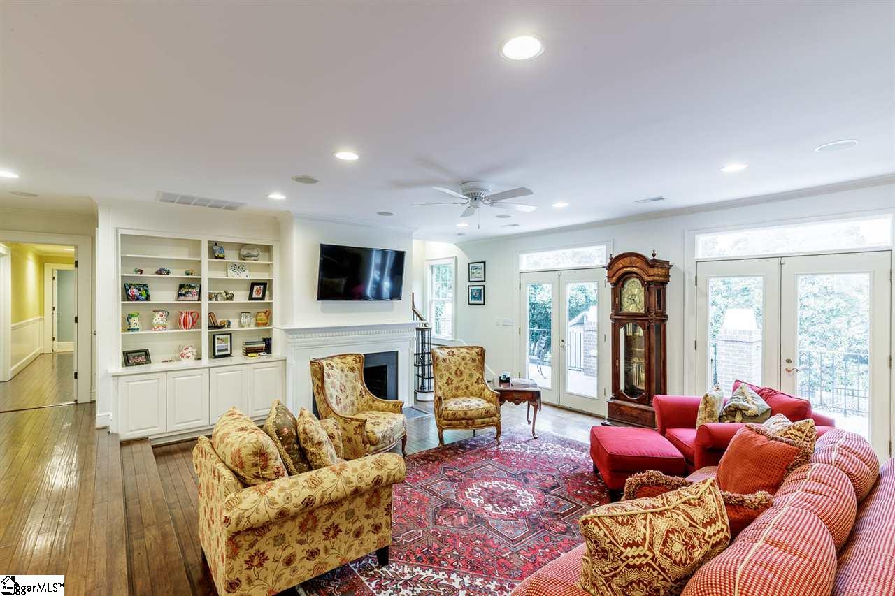 116 Collins Creek Road Greenville, SC 29607 - Photo 6 of 34