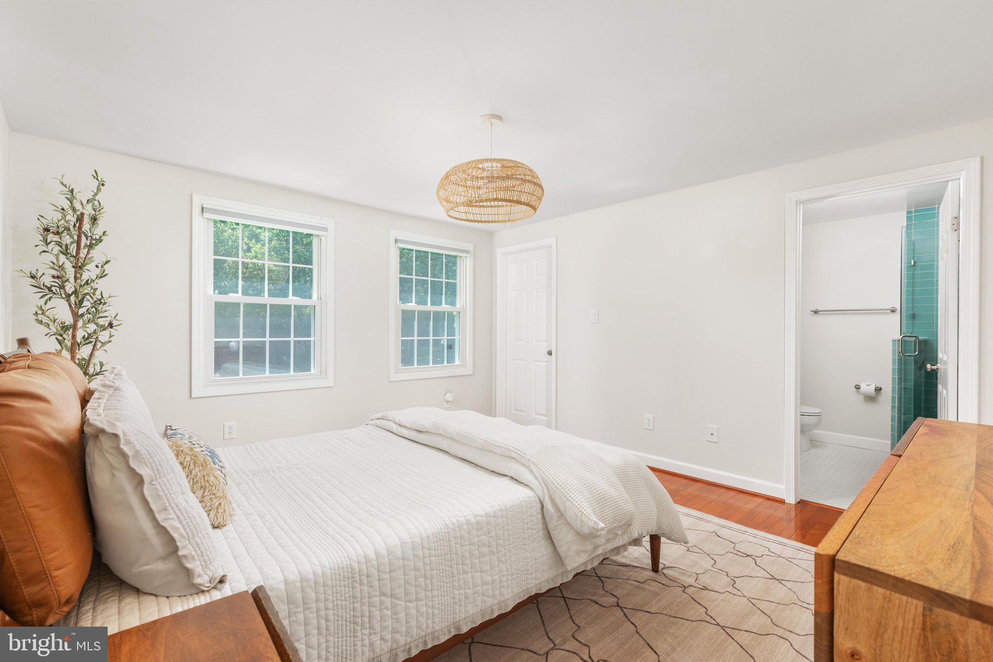 10927 Harpers Square Court Reston, VA 20191 - Photo 20 of 43 2E6A2531_10927 Harpers Square Ct - Absolute Altitu