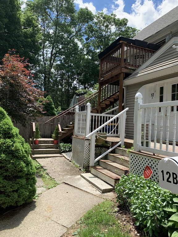 12 Oakland Road Sharon, MA 02067 - Photo 6 of 27 Gallery Image 6