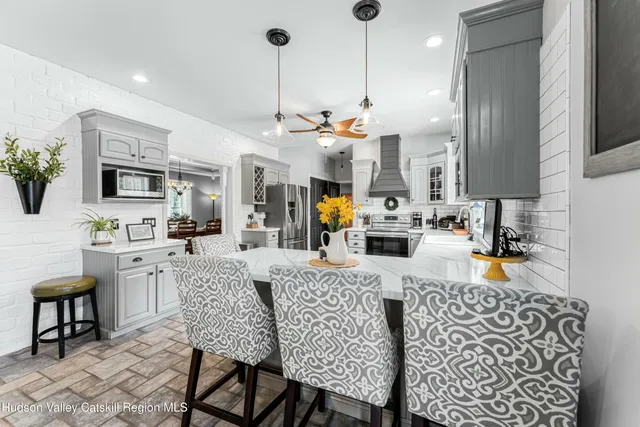 $959,000 | 130 Laurel Lane, Saugerties, NY 12477