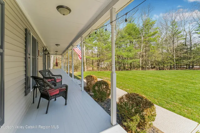 $959,000 | 130 Laurel Lane, Saugerties, NY 12477