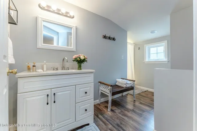 $959,000 | 130 Laurel Lane, Saugerties, NY 12477