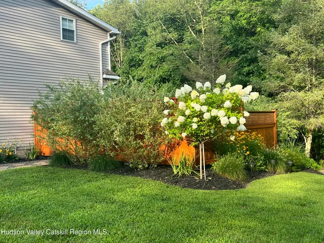 $959,000 | 130 Laurel Lane, Saugerties, NY 12477