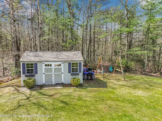 $959,000 | 130 Laurel Lane, Saugerties, NY 12477