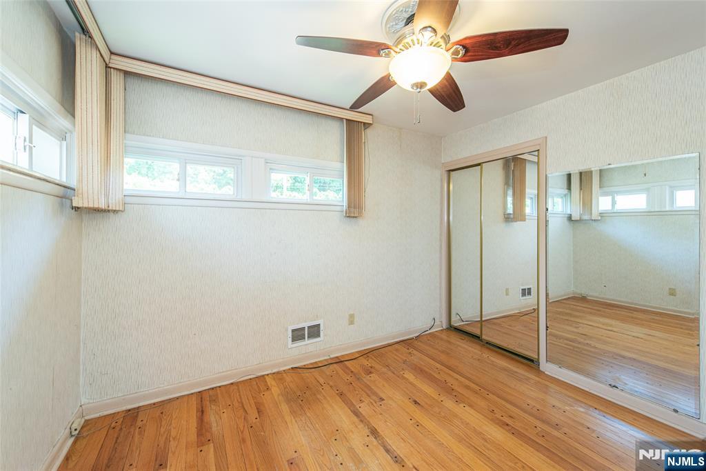 717 Alps Road Wayne, NJ 07470 - Photo 9 of 19