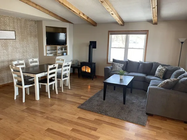 $595,000 | 27747 742nd Avenue, Dassel, MN 55325