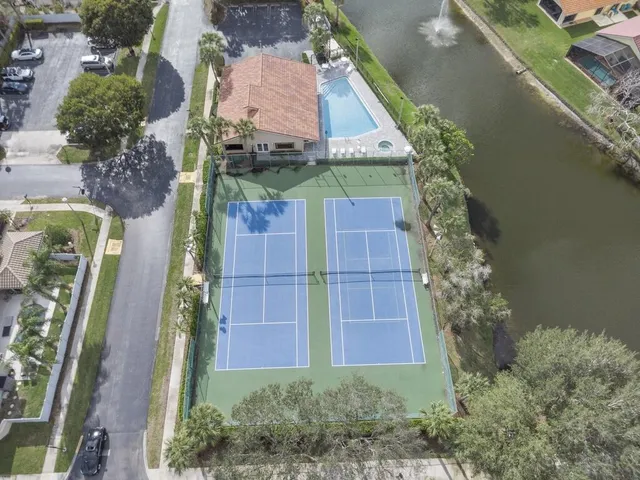 $599,900 | 215 Citrus Trail, Boynton Beach, FL 33436