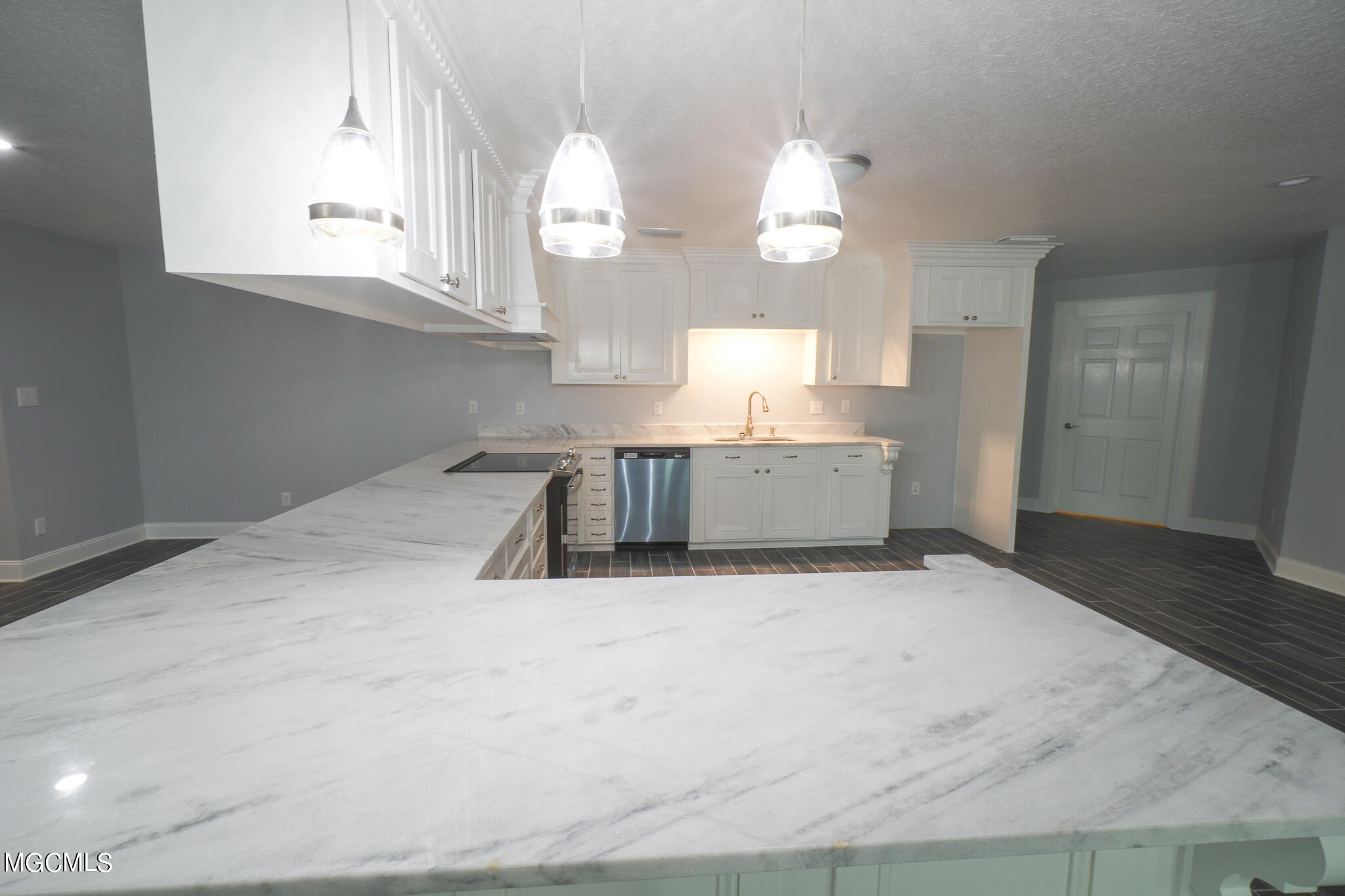 13613 Wolf Ridge Road Moss Point, MS 39562 - Photo 11 of 29 3739E8B1-D8F0-4080-9BEF-C7FC4730E1C6