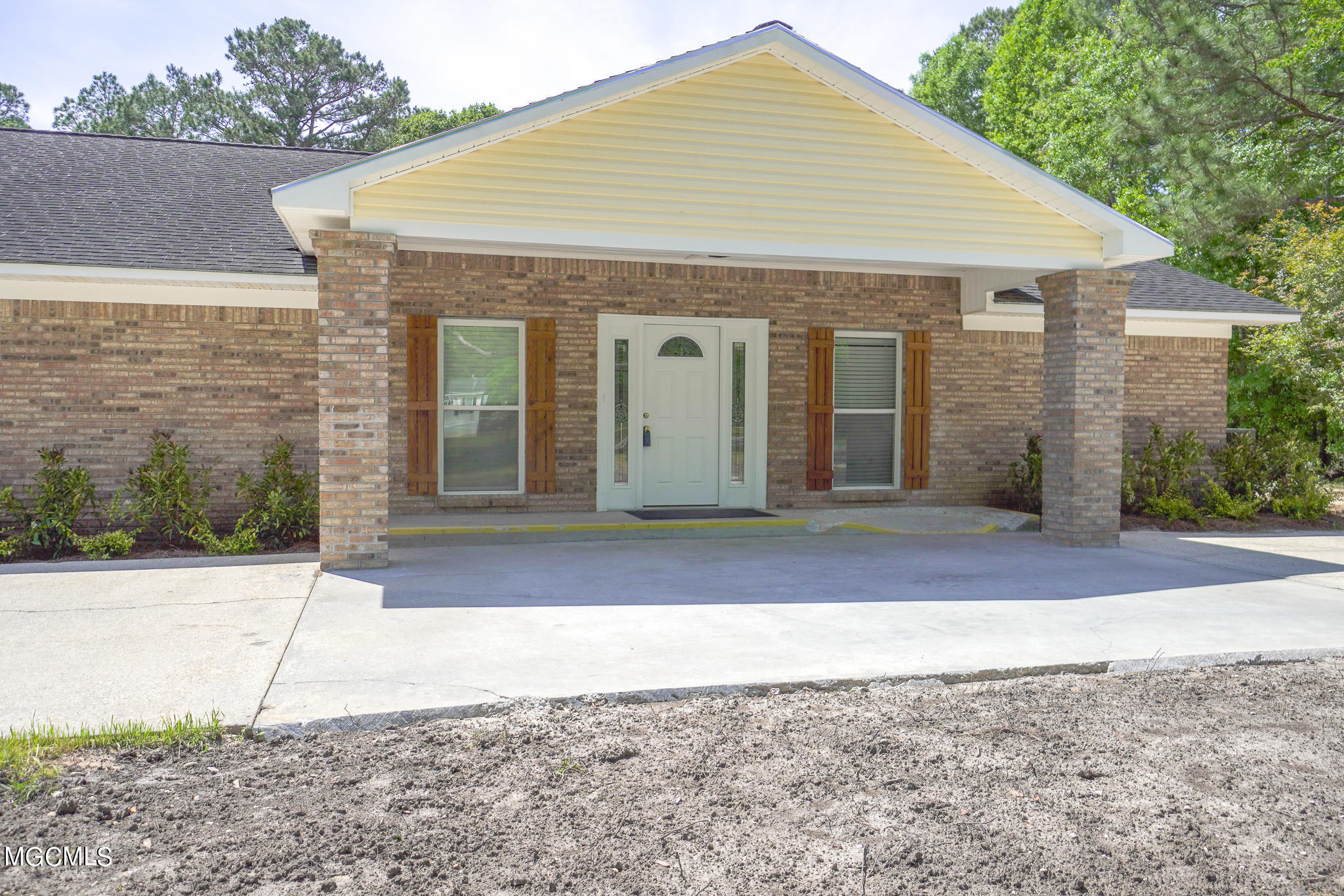 13613 Wolf Ridge Road Moss Point, MS 39562 - Photo 6 of 29 AC2E05EE-F804-4681-8A1E-D531BC49D260