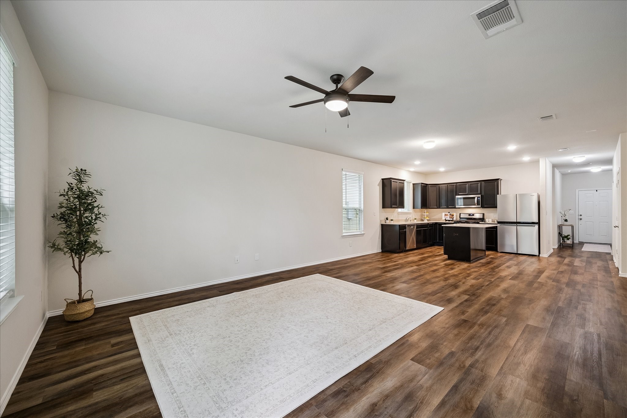 4275 Pine Still Road Conroe, TX 77304 - Photo 4 of 25
