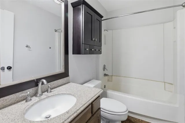 $162,000 | 2320 Lake Street, Lake Charles, LA 70601