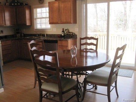 612 Sarah Lane Milan, MI 48160 - Photo 4 of 19 Dining Area.jpg