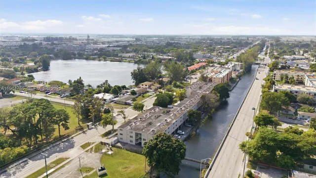 $1,600 | 2405 Northwest 135th Street, Unit 328, Opa-Locka, FL 33167