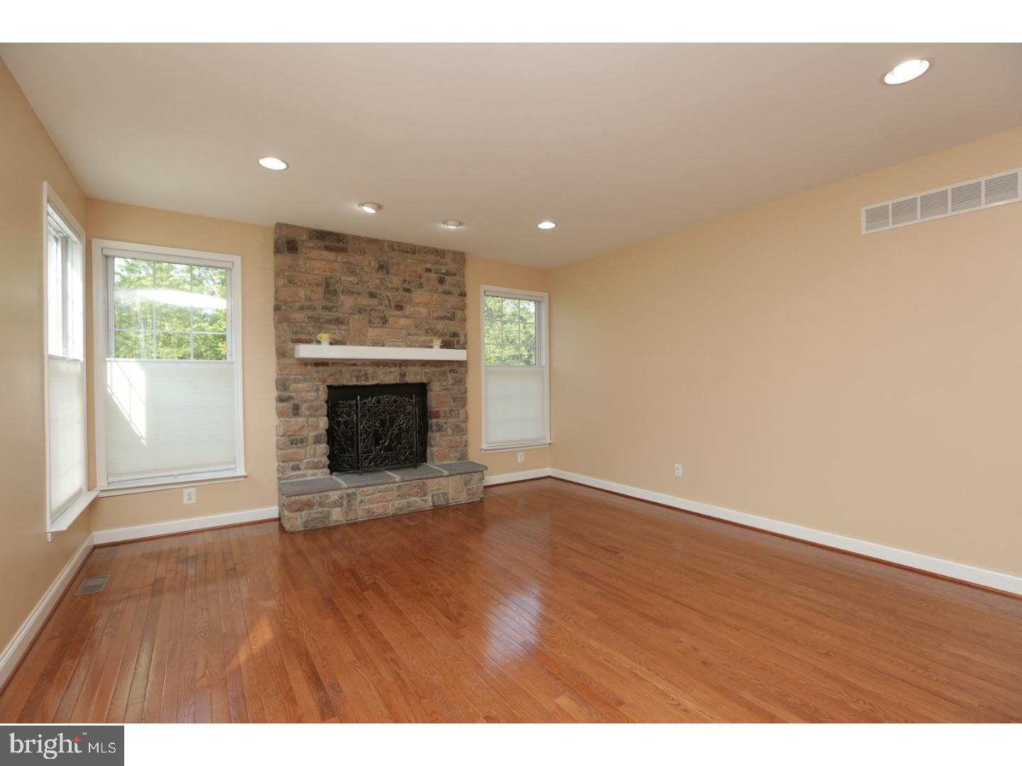 27 Sheridan Road Doylestown, PA 18901 - Photo 23 of 25