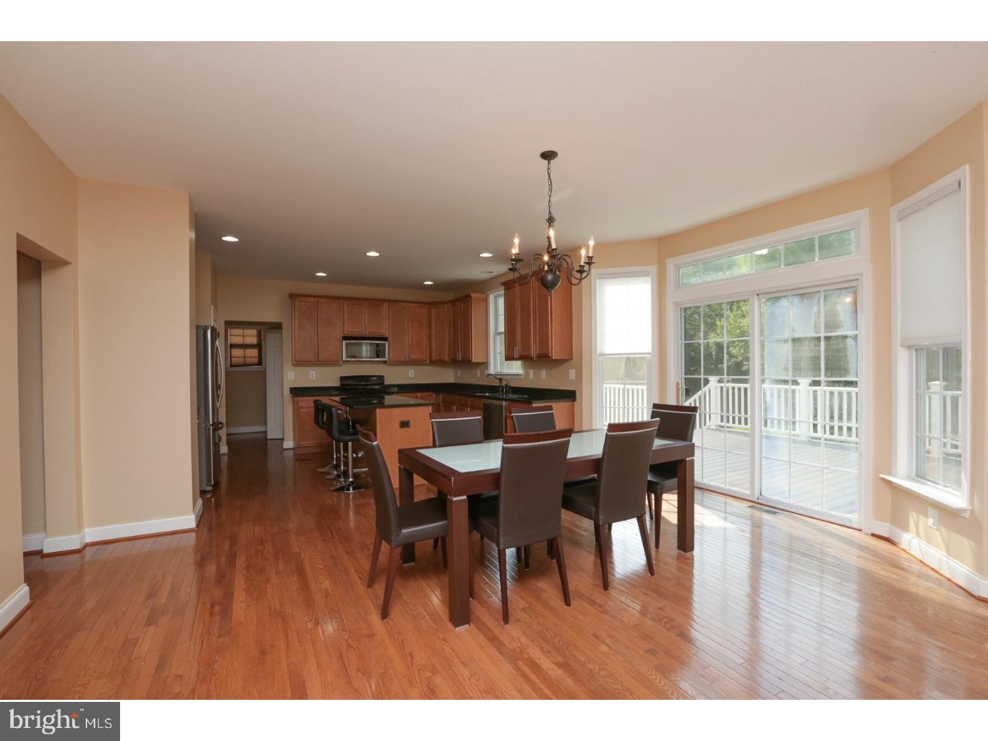 27 Sheridan Road Doylestown, PA 18901 - Photo 3 of 25