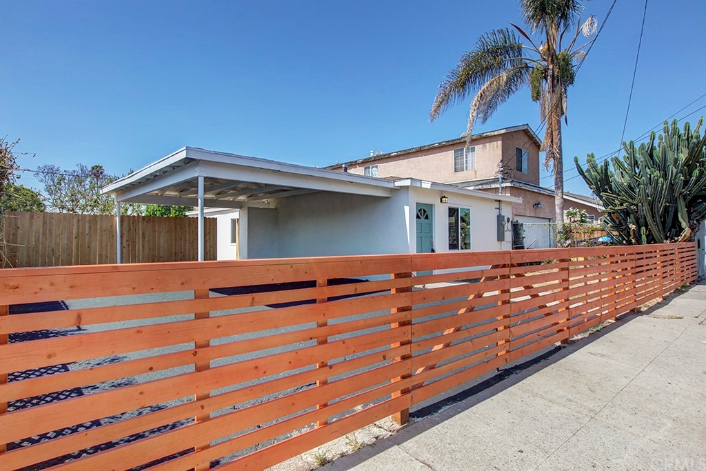 522 West Cherry Street Compton, CA 90222 - Photo 12 of 27