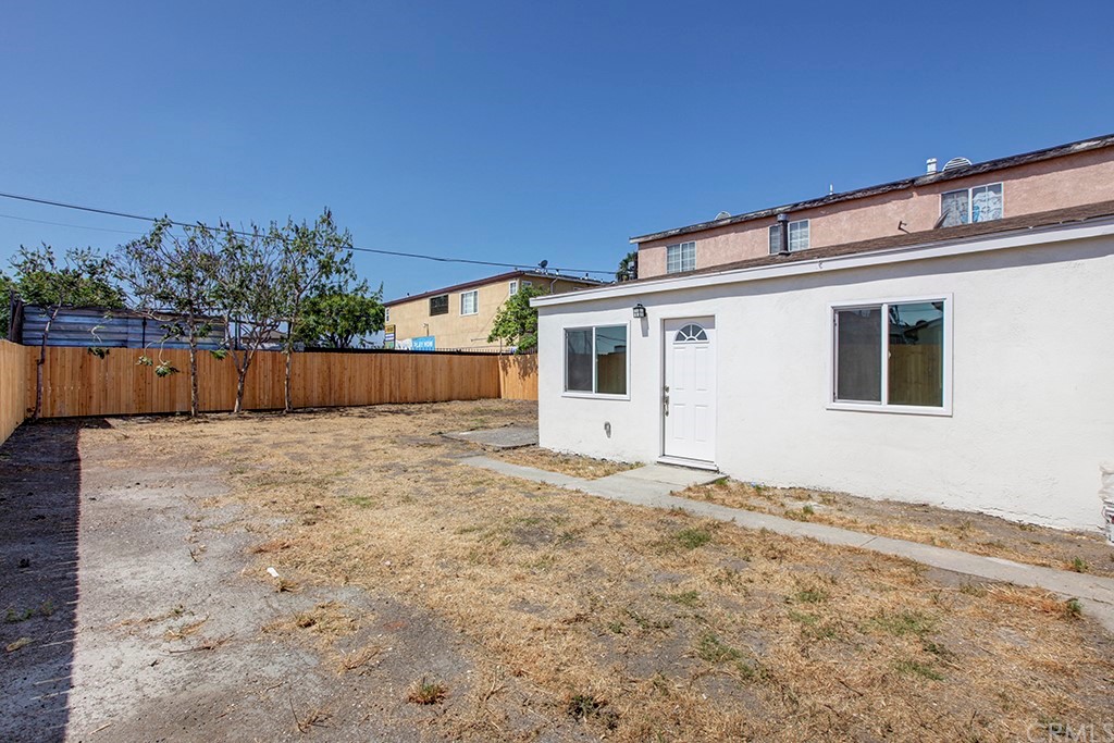 522 West Cherry Street Compton, CA 90222 - Photo 14 of 27
