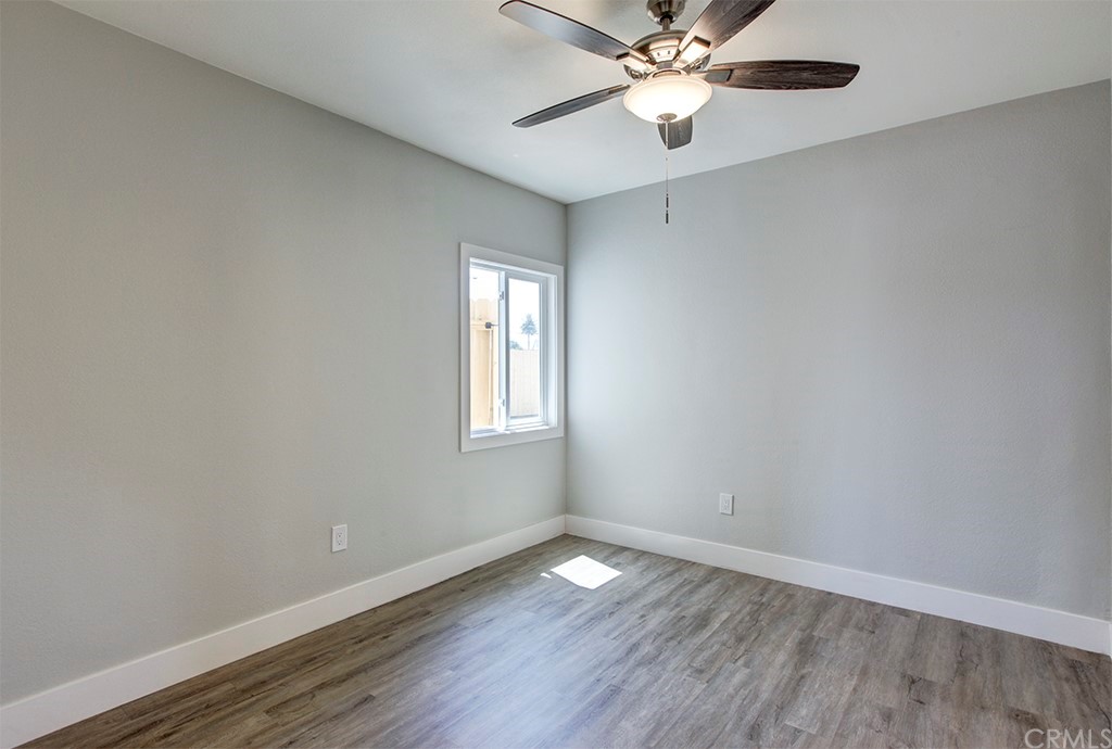 522 West Cherry Street Compton, CA 90222 - Photo 8 of 27