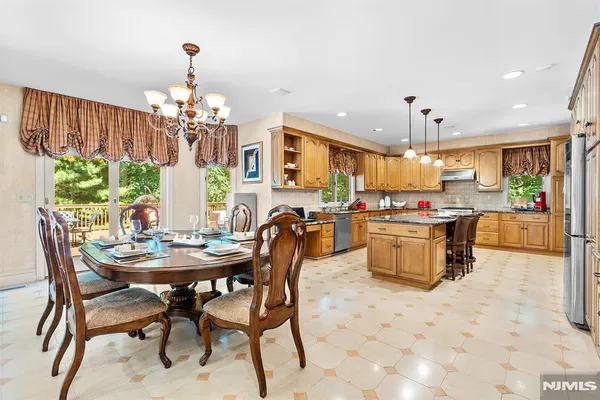 $1,899,000 | 307 Daffodil Drive, Unit T307, Norwood, NJ 07648