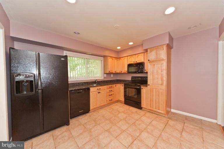 4808 Rim Rock Road Rockville, MD 20853 - Photo 11 of 23 Kitchen view from Dining Room