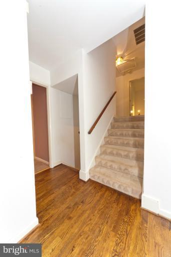 4808 Rim Rock Road Rockville, MD 20853 - Photo 19 of 23 Split Level Design