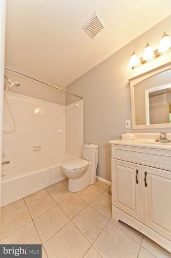4808 Rim Rock Road Rockville, MD 20853 - Photo 6 of 23 Second Full Bath