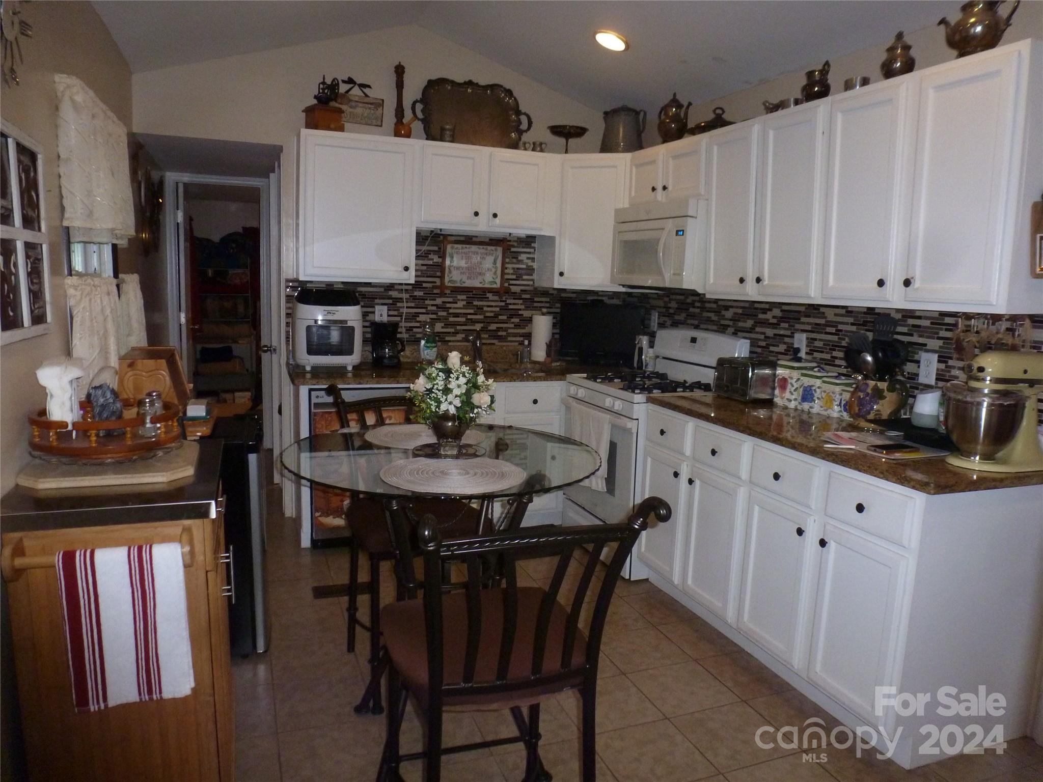 408 Isom Street Lancaster, SC 29720 - Photo 3 of 25 Gallery Image 3