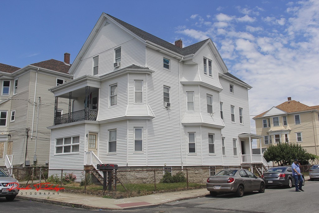 52 Buffinton Street Fall River, MA 02721 - Photo 2 of 30 Gallery Image 2