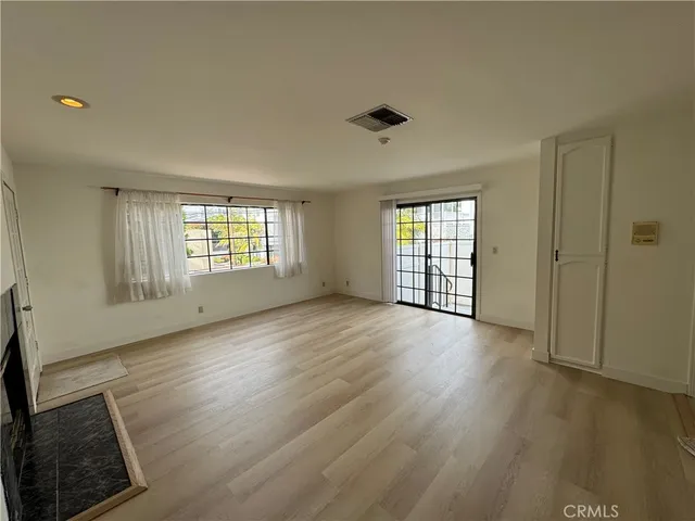 $5,800 | 526 South Catalina Avenue, Unit C, Redondo Beach, CA 90277