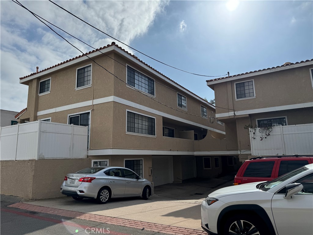 526 South Catalina Avenue, Unit C Redondo Beach, CA 90277 - Photo 26 of 29 a house view