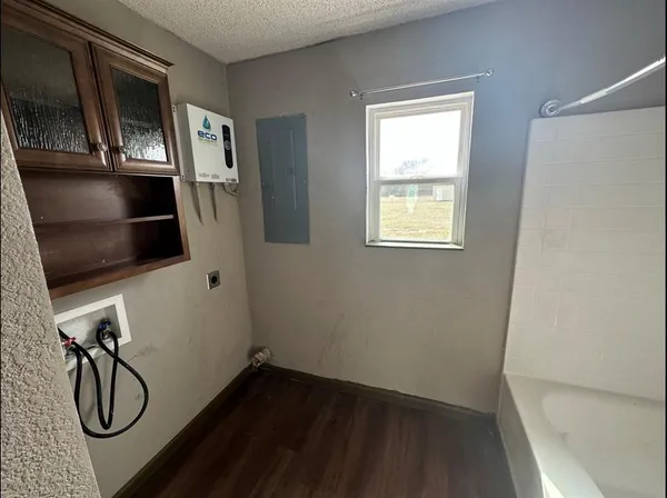 $1,250 | 1454 County Road 182, Unit B, Gainesville, TX 76240