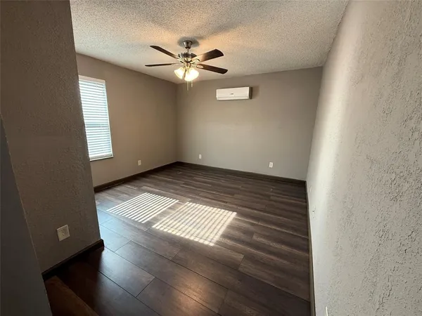 $1,250 | 1454 County Road 182, Unit B, Gainesville, TX 76240